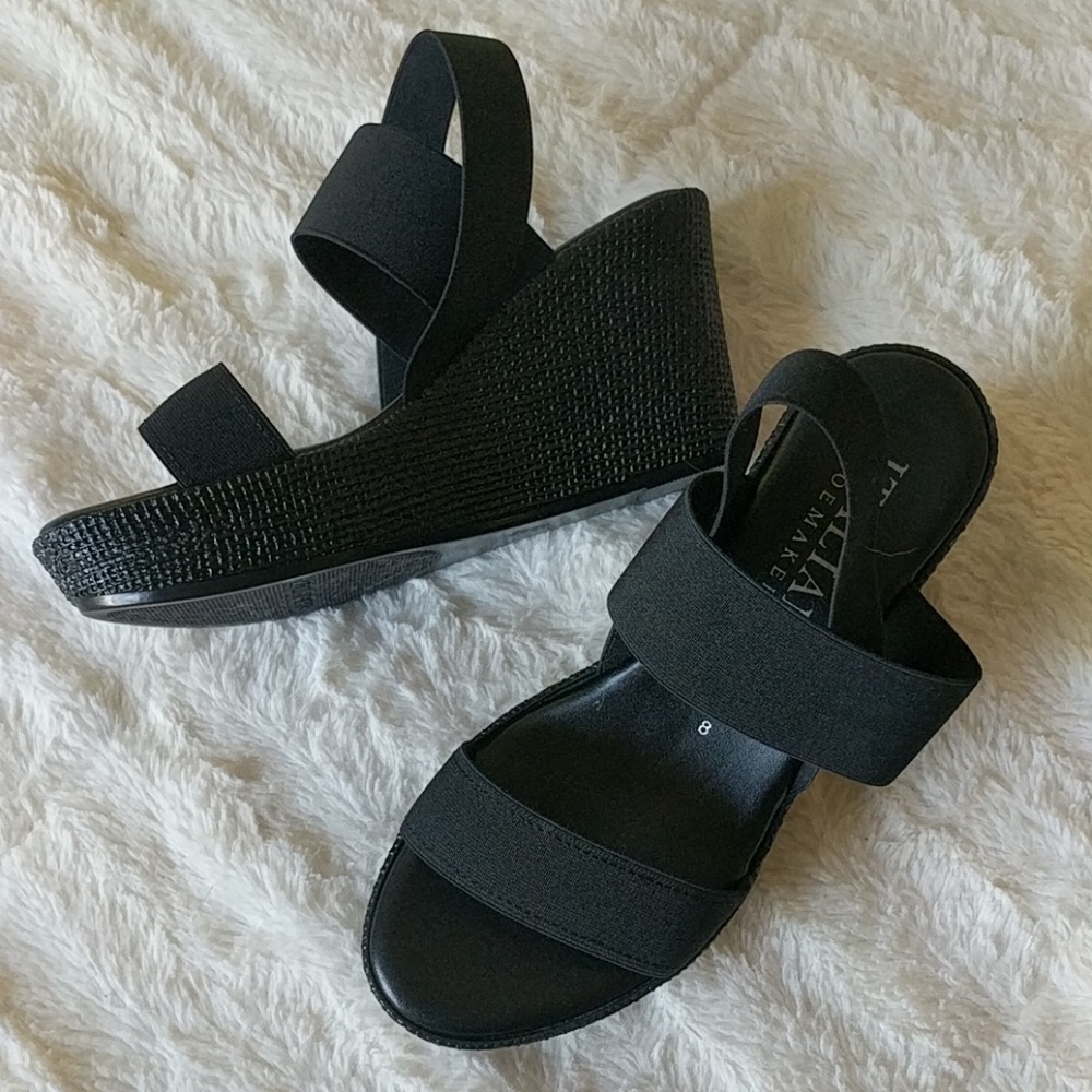 Italian Shoemakers black wedges size 8